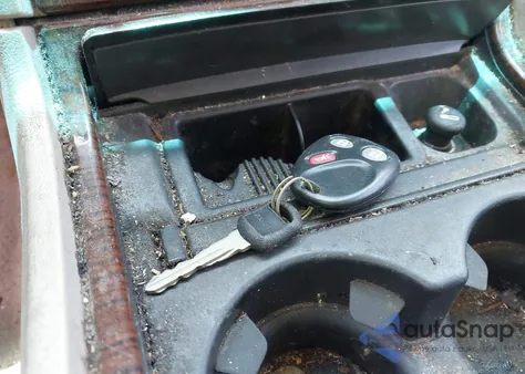 2003 Cadillac Escalade Standard z USA, uszkodzony, nr VIN 1GYEC63T83R134948